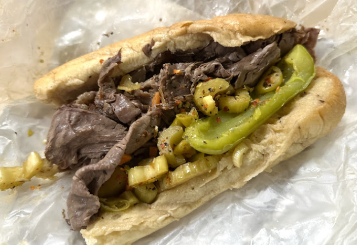 Mr. Beef signature dishes Italian Beef Sandwich
Hot Dog
Cannoli